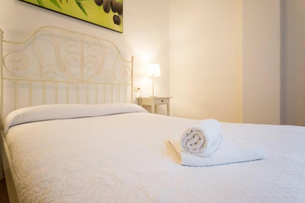 Cathedral Suites Malaga Room photo